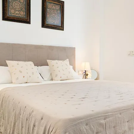 Aurea Villa *